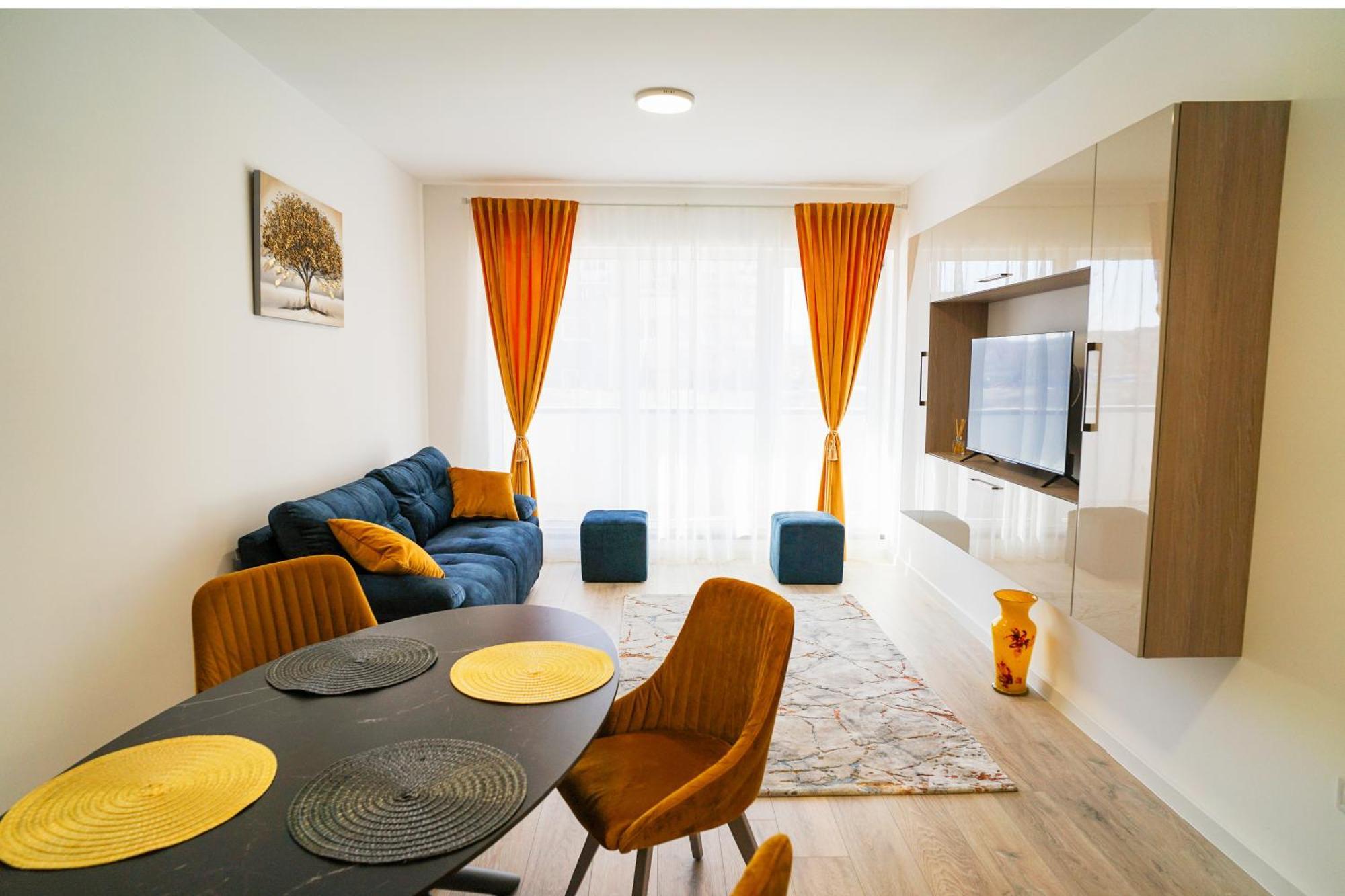 Mirandis Apartments - Comfort & Private Parking Near Coresi Mall Brasov Exterior photo