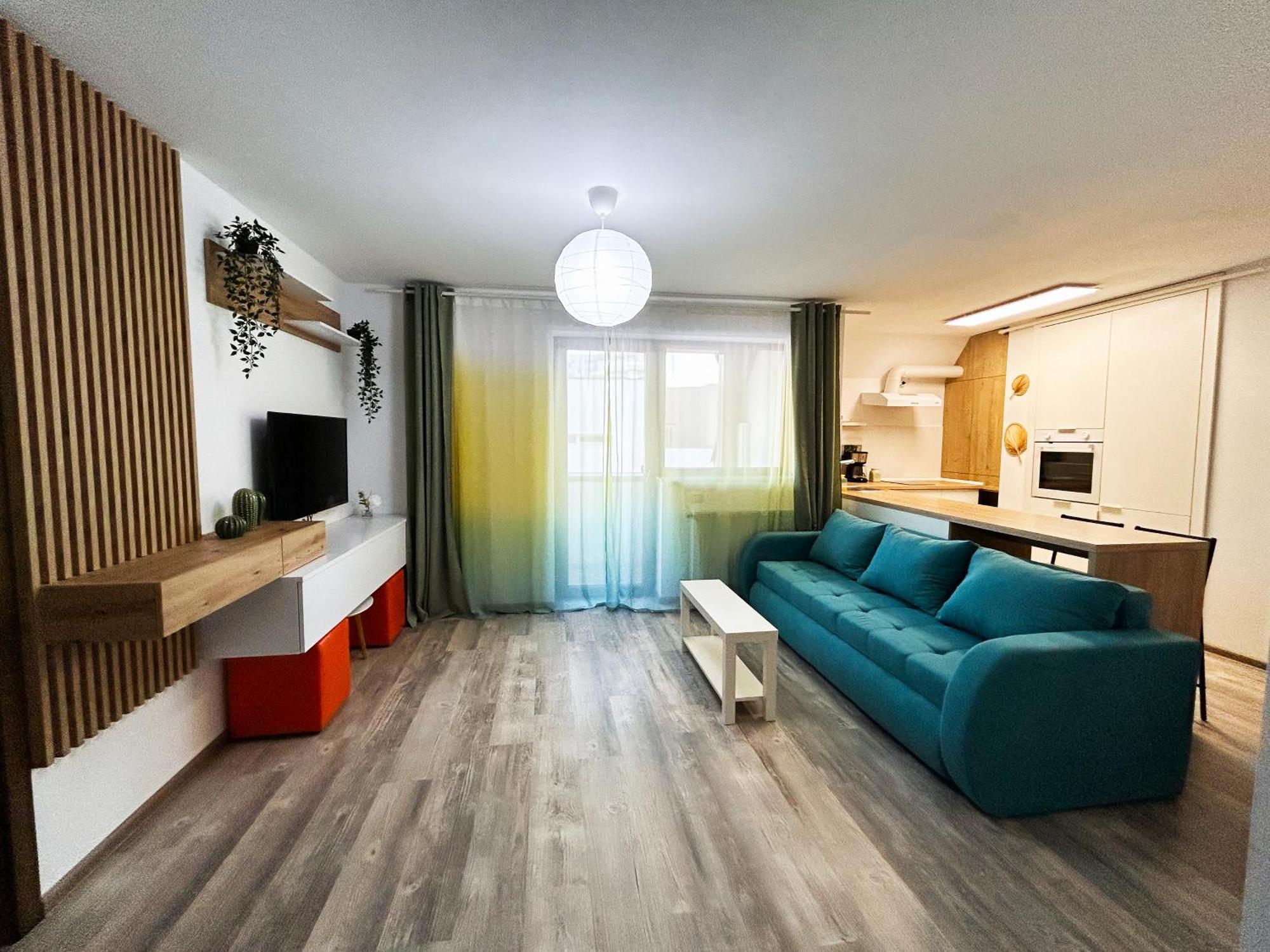 Mirandis Apartments - Comfort & Private Parking Near Coresi Mall Brasov Exterior photo